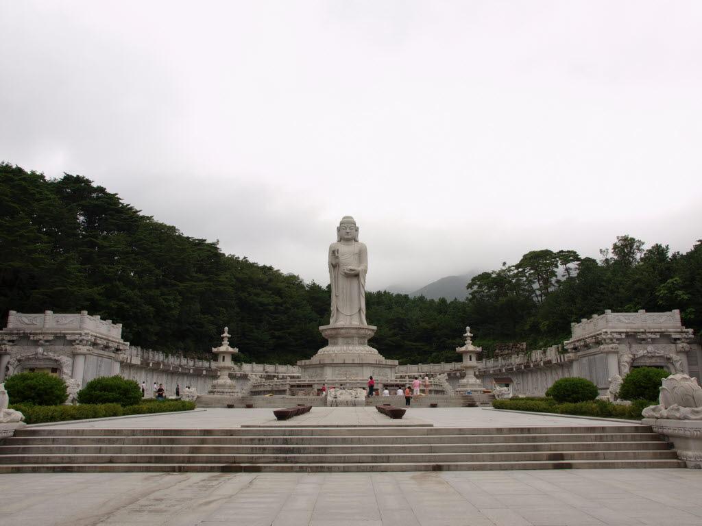 Donghwasa Temple3